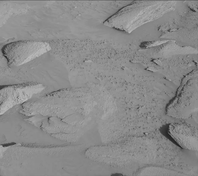 Sol 3812: Mast Camera (Mastcam)