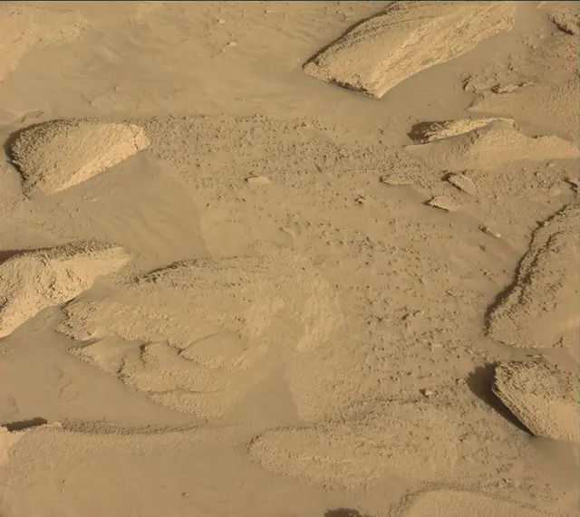Sol 3812: Mast Camera (Mastcam)