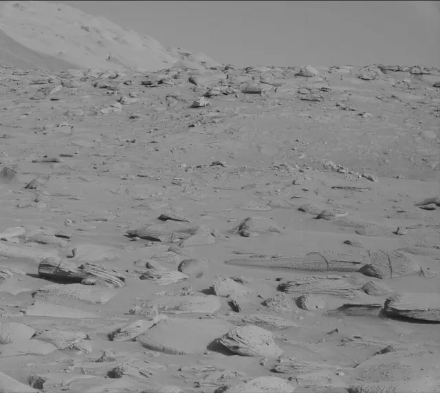 Sol 3812: Mast Camera (Mastcam)
