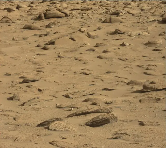 Sol 3812: Mast Camera (Mastcam)