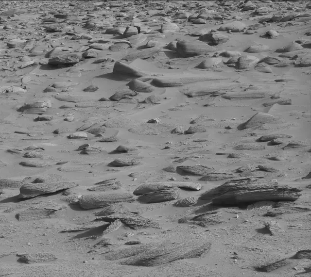 Sol 3812: Mast Camera (Mastcam)