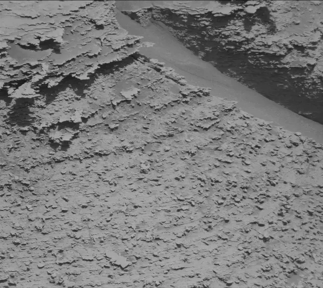 Sol 3812: Mast Camera (Mastcam)