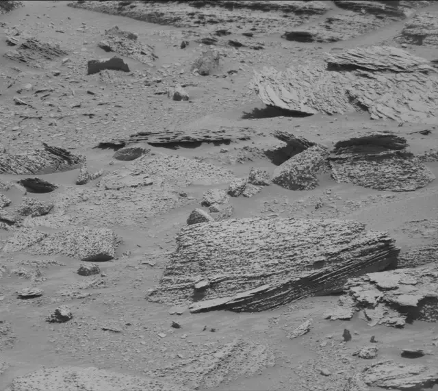 Sol 3812: Mast Camera (Mastcam)
