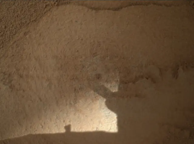Sol 3812: Mars Hand Lens Imager (MAHLI)