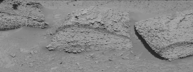 Sol 3814: Mast Camera (Mastcam)