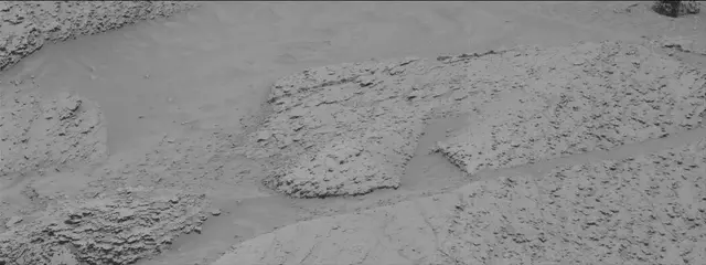 Sol 3814: Mast Camera (Mastcam)
