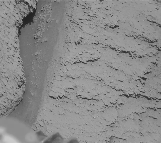 Sol 3814: Mast Camera (Mastcam)