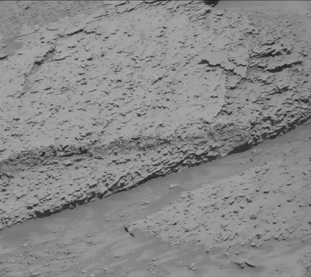 Sol 3814: Mast Camera (Mastcam)