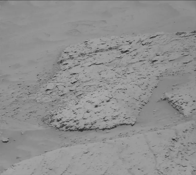 Sol 3814: Mast Camera (Mastcam)