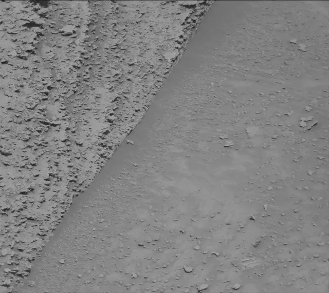 Sol 3814: Mast Camera (Mastcam)