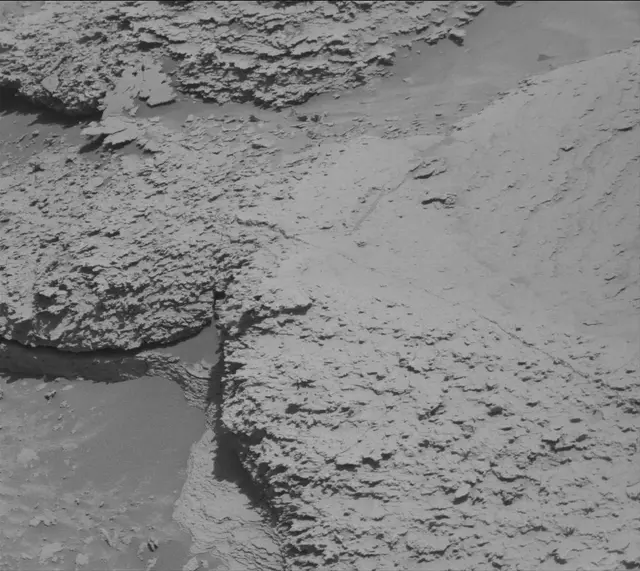 Sol 3814: Mast Camera (Mastcam)