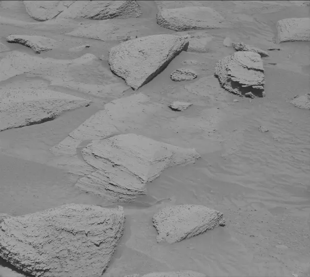 Sol 3815: Mast Camera (Mastcam)