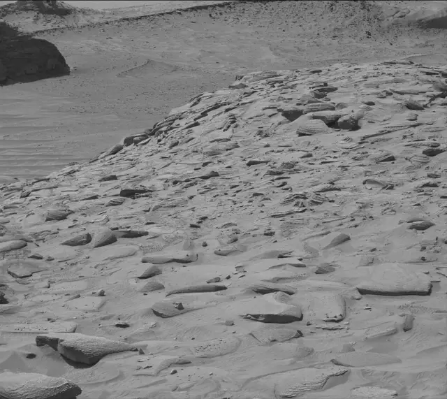Sol 3815: Mast Camera (Mastcam)