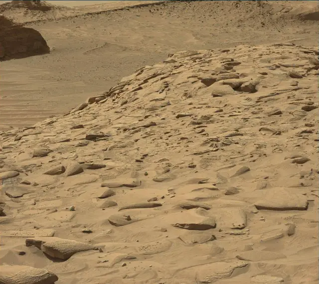Sol 3815: Mast Camera (Mastcam)