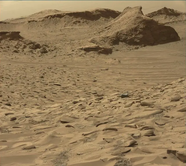 Sol 3815: Mast Camera (Mastcam)