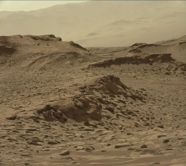 Sol 3815: Mast Camera (Mastcam)