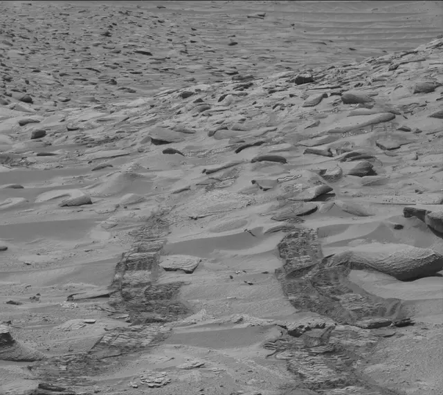 Sol 3815: Mast Camera (Mastcam)
