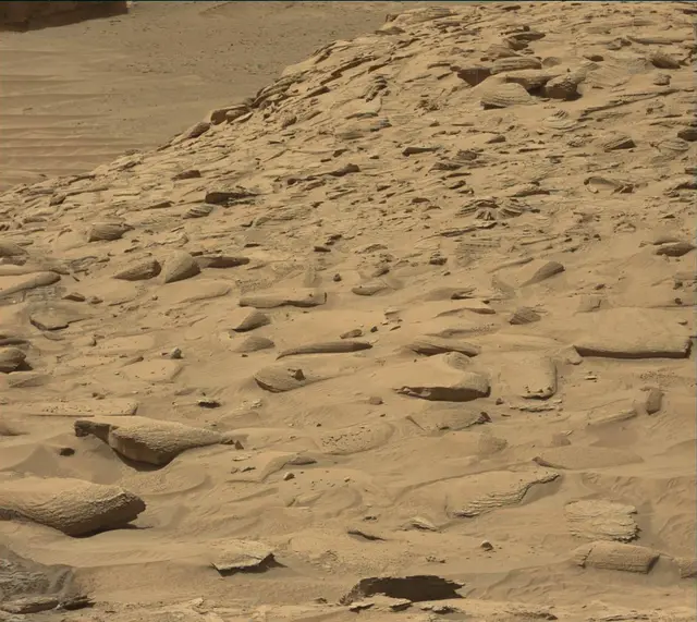 Sol 3815: Mast Camera (Mastcam)