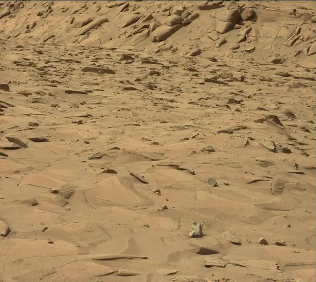 Sol 3815: Mast Camera (Mastcam)