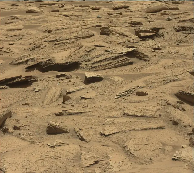 Sol 3815: Mast Camera (Mastcam)