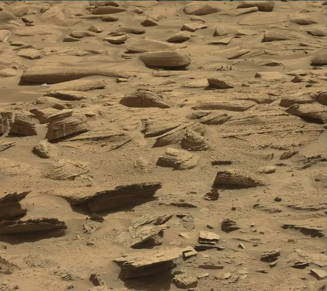 Sol 3815: Mast Camera (Mastcam)