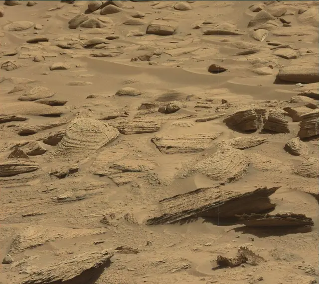 Sol 3815: Mast Camera (Mastcam)
