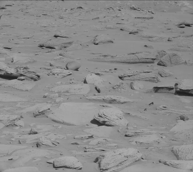 Sol 3815: Mast Camera (Mastcam)