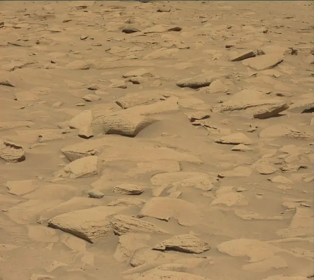 Sol 3815: Mast Camera (Mastcam)