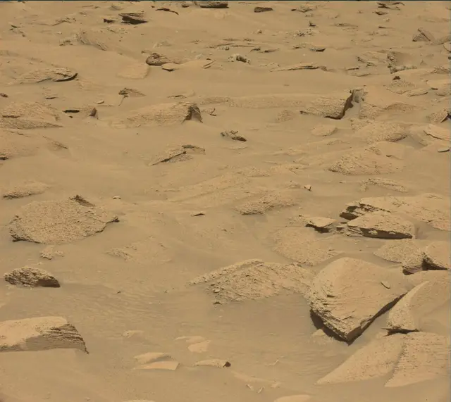 Sol 3815: Mast Camera (Mastcam)
