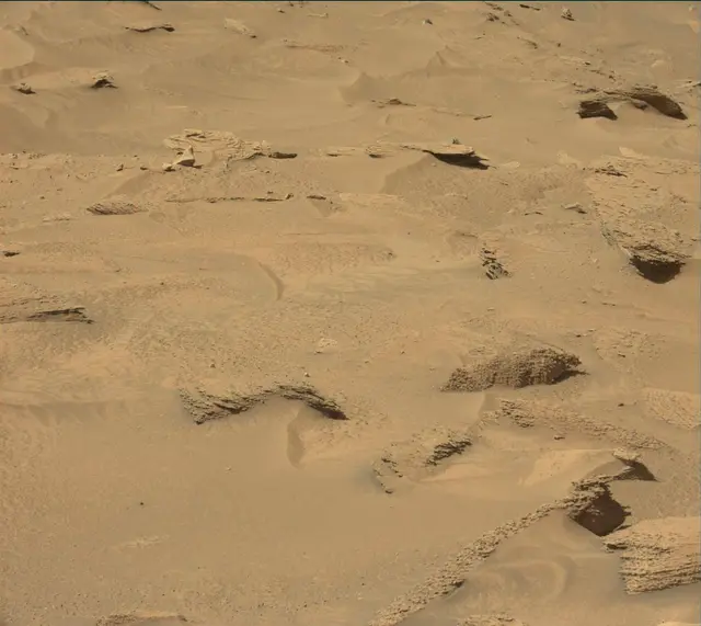 Sol 3815: Mast Camera (Mastcam)