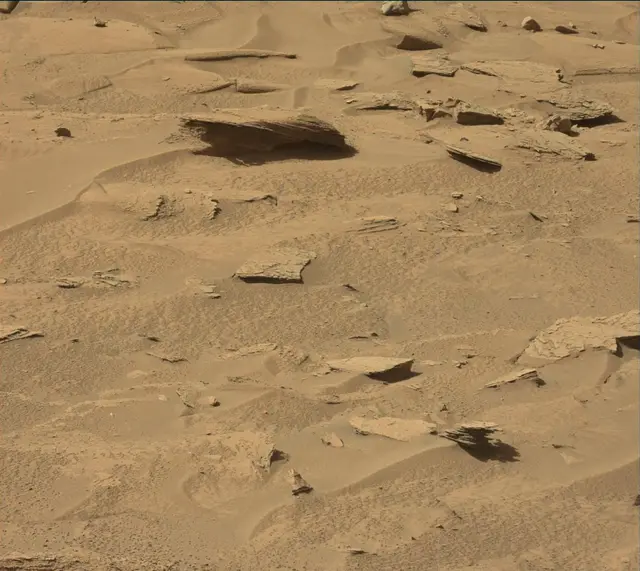 Sol 3815: Mast Camera (Mastcam)
