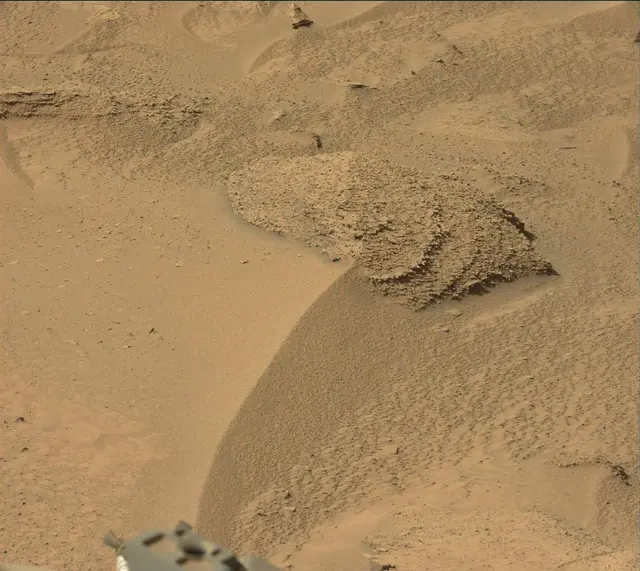 Sol 3815: Mast Camera (Mastcam)