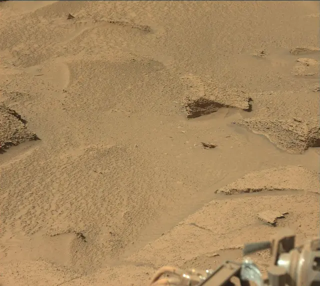 Sol 3815: Mast Camera (Mastcam)