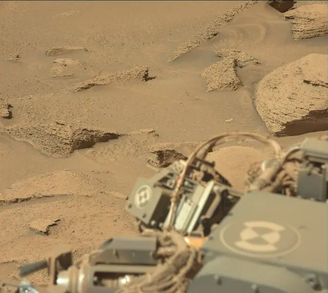 Sol 3815: Mast Camera (Mastcam)
