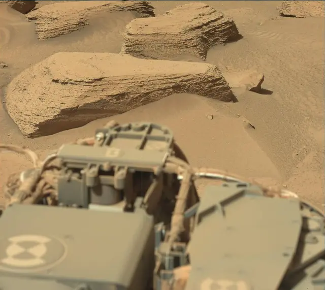 Sol 3815: Mast Camera (Mastcam)