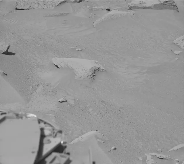 Sol 3815: Mast Camera (Mastcam)