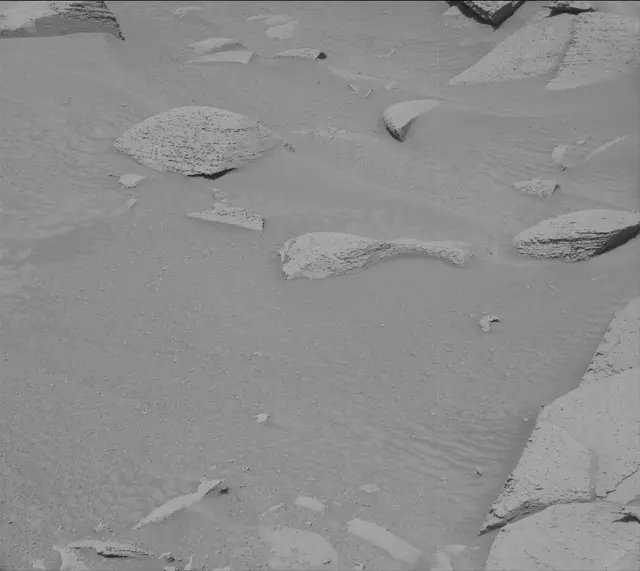 Sol 3815: Mast Camera (Mastcam)