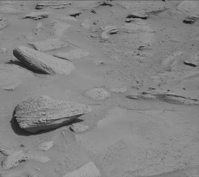 Sol 3815: Mast Camera (Mastcam)