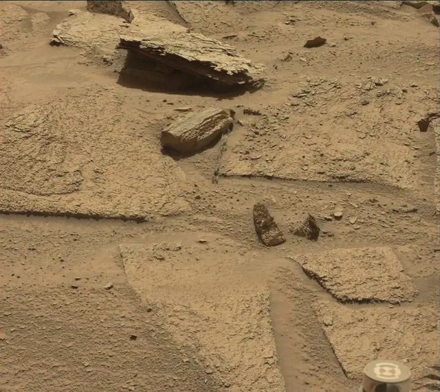 Sol 3815: Mast Camera (Mastcam)