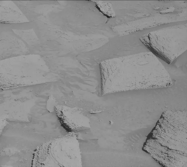 Sol 3815: Mast Camera (Mastcam)