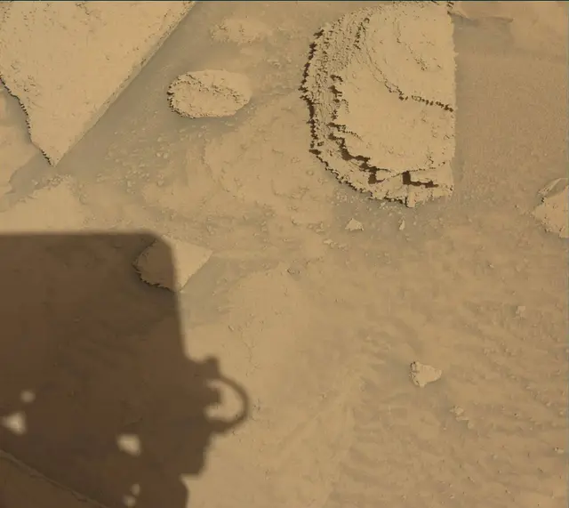 Sol 3815: Mast Camera (Mastcam)