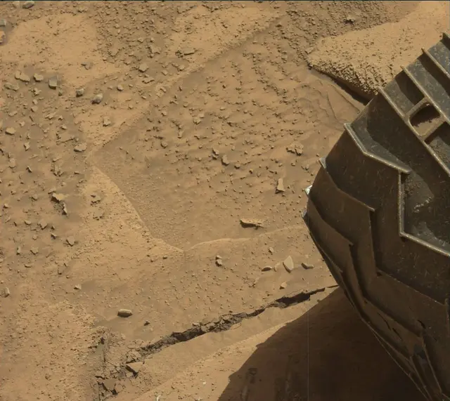 Sol 3815: Mast Camera (Mastcam)