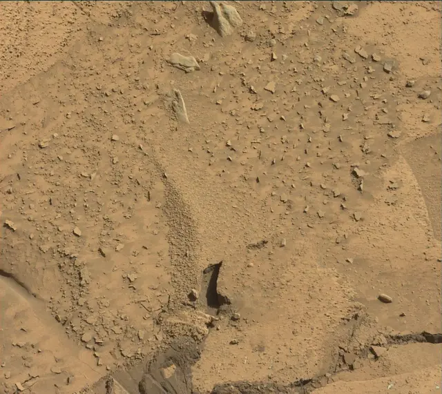 Sol 3815: Mast Camera (Mastcam)