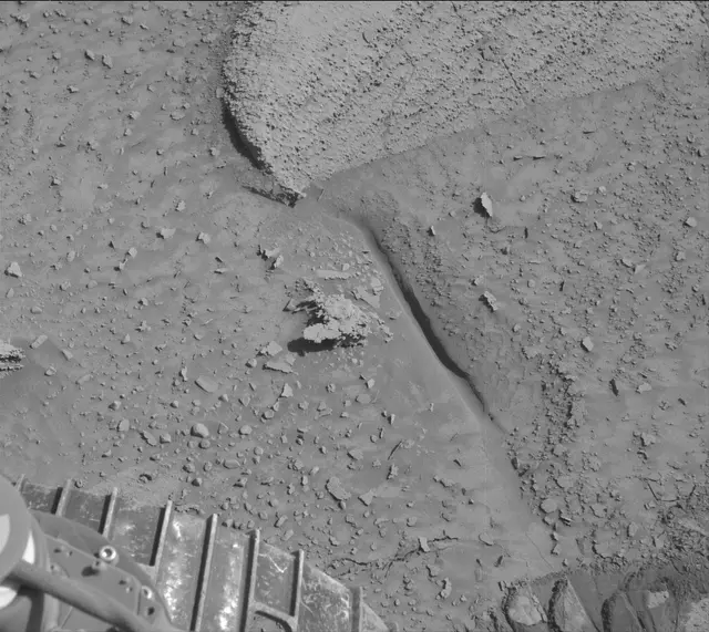Sol 3815: Mast Camera (Mastcam)