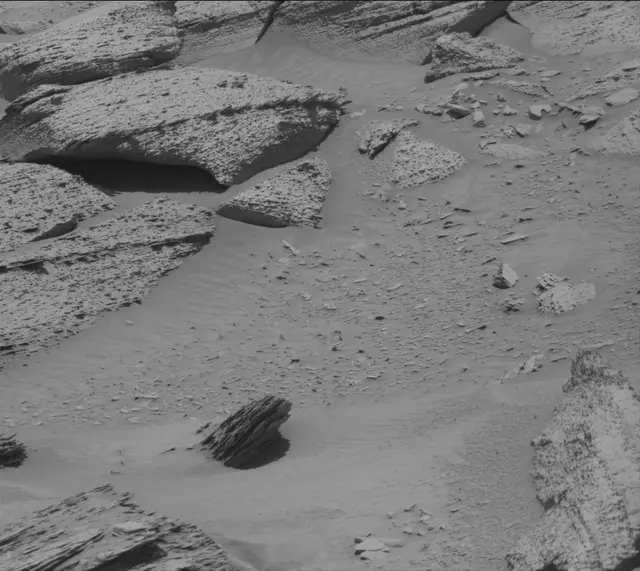 Sol 3815: Mast Camera (Mastcam)