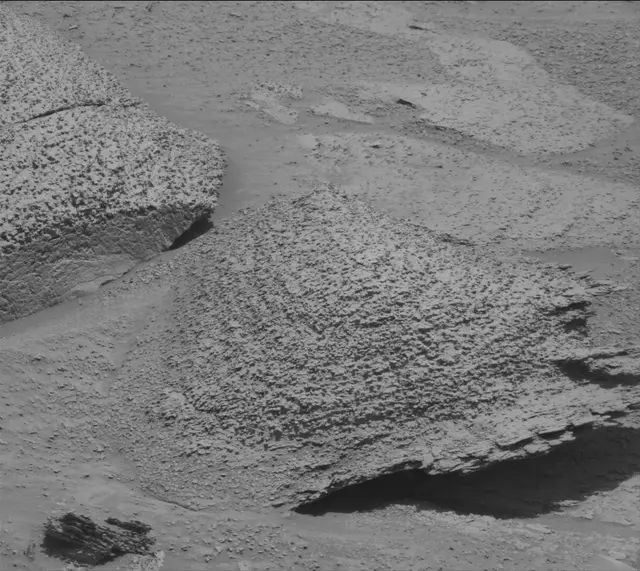 Sol 3815: Mast Camera (Mastcam)