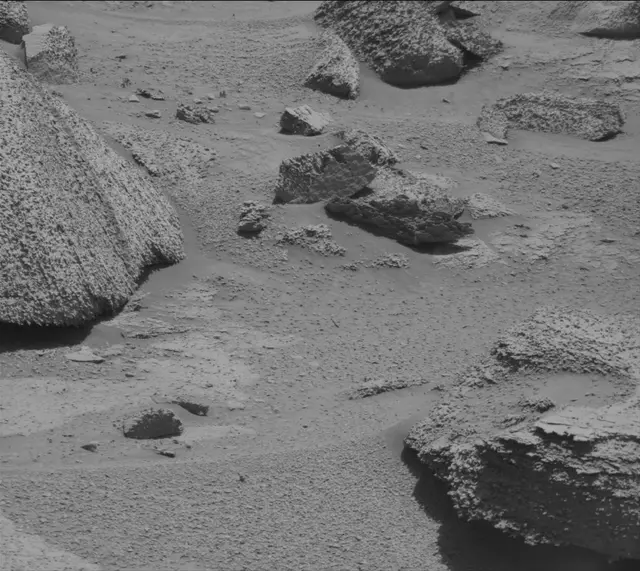 Sol 3815: Mast Camera (Mastcam)