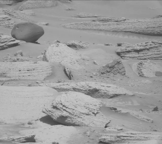 Sol 3815: Mast Camera (Mastcam)