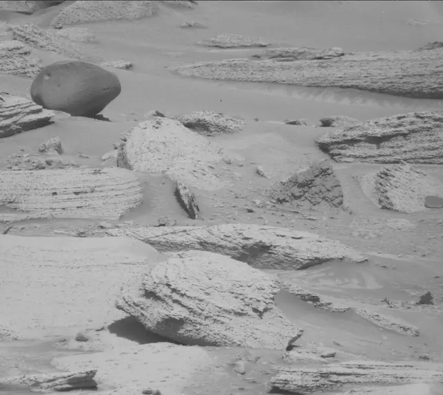 Sol 3815: Mast Camera (Mastcam)