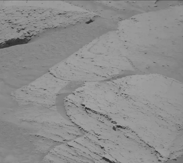 Sol 3815: Mast Camera (Mastcam)